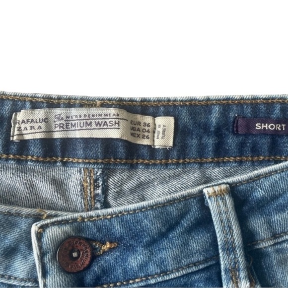 ZARA Premium Wash Denim Shorts - Picture 3 of 4